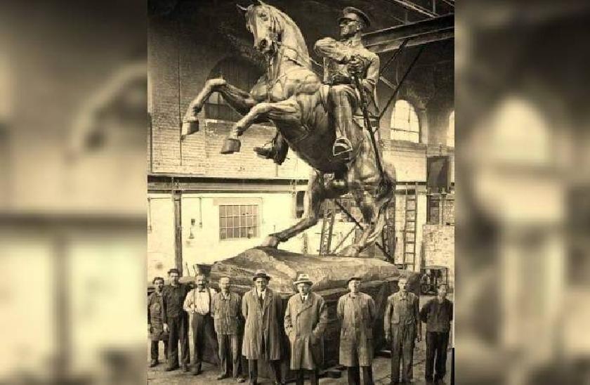 ATATÜRKÜN SAMSUN ANITININ HIKAYESI GÜMRÜK VERGISI